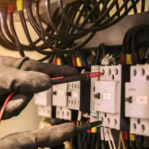 CIRCUIT-BREAKER-MAINTENANCE-SERVICES2